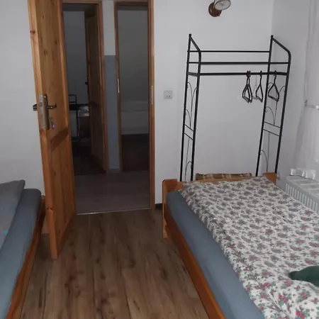 Siedlisko Nad Stawem Nowa Wies (Klodzko)